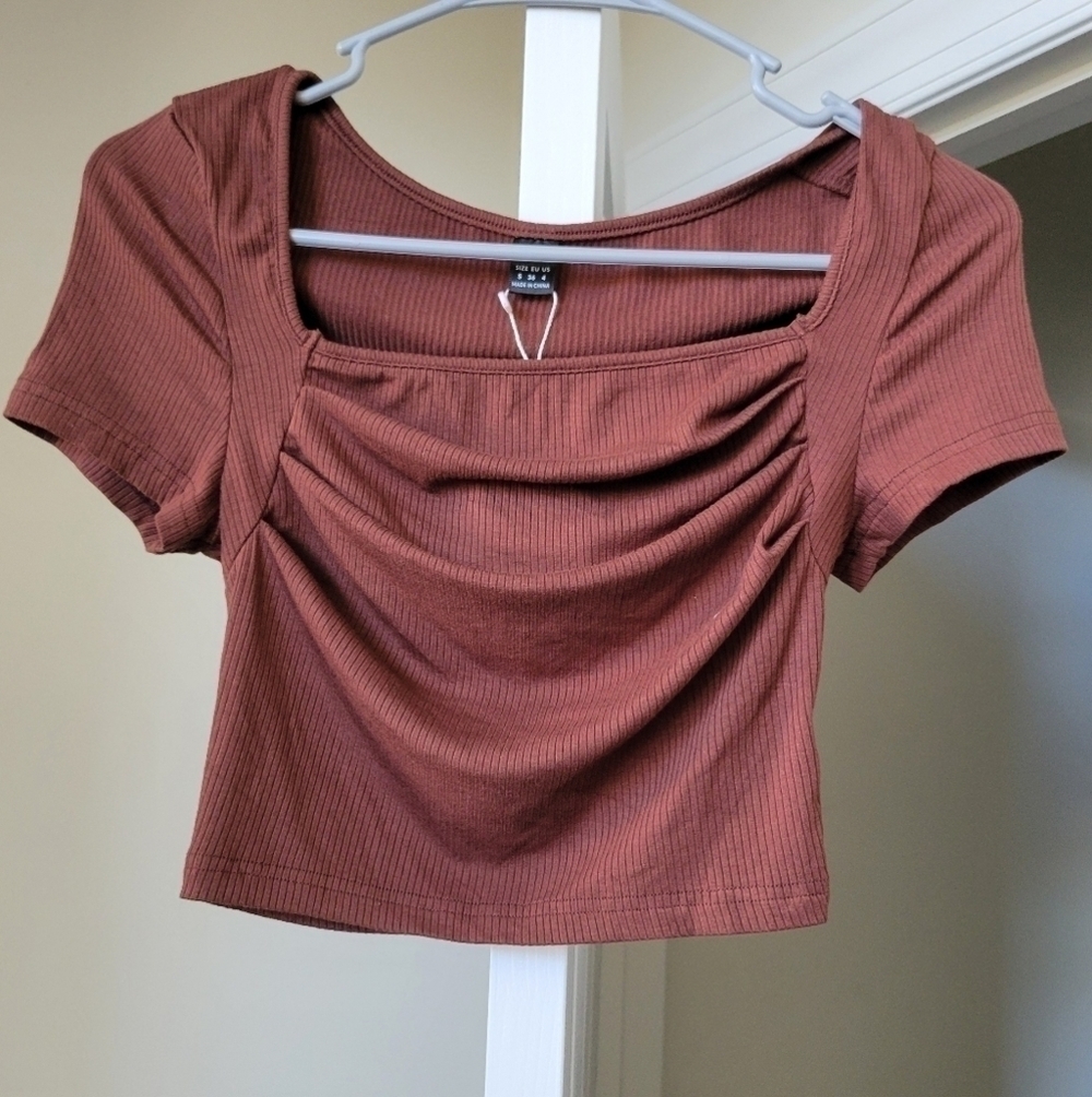 Women's Brown Ribbed Draped Crop Top - US 4 (Small) Short Sleeve Fitted Top - Picture 2 of 5